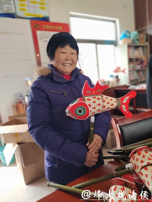 闲置祠堂变3D打印车间，黄山的这个小山村把徽州鱼灯做成“致富灯”