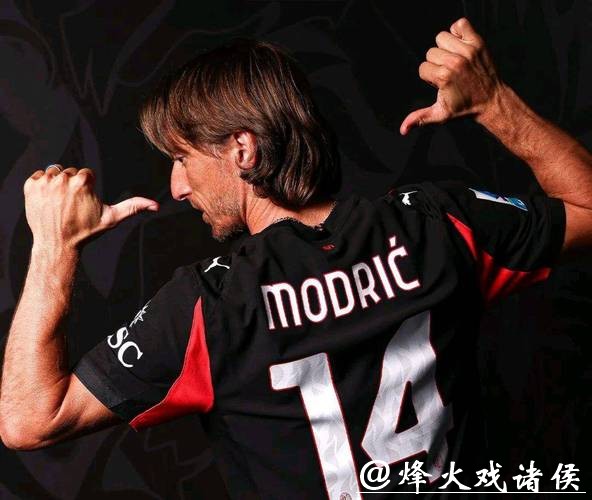 【早报】米兰险胜巴萨,魔笛绝杀! 【早报】米兰险胜巴萨,魔笛绝杀!