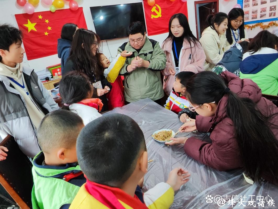 杨浦区大桥街道组织青少年参加“社志融合”寒假活动